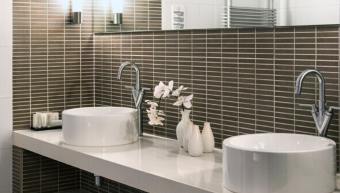 Executive Suite Bathroom